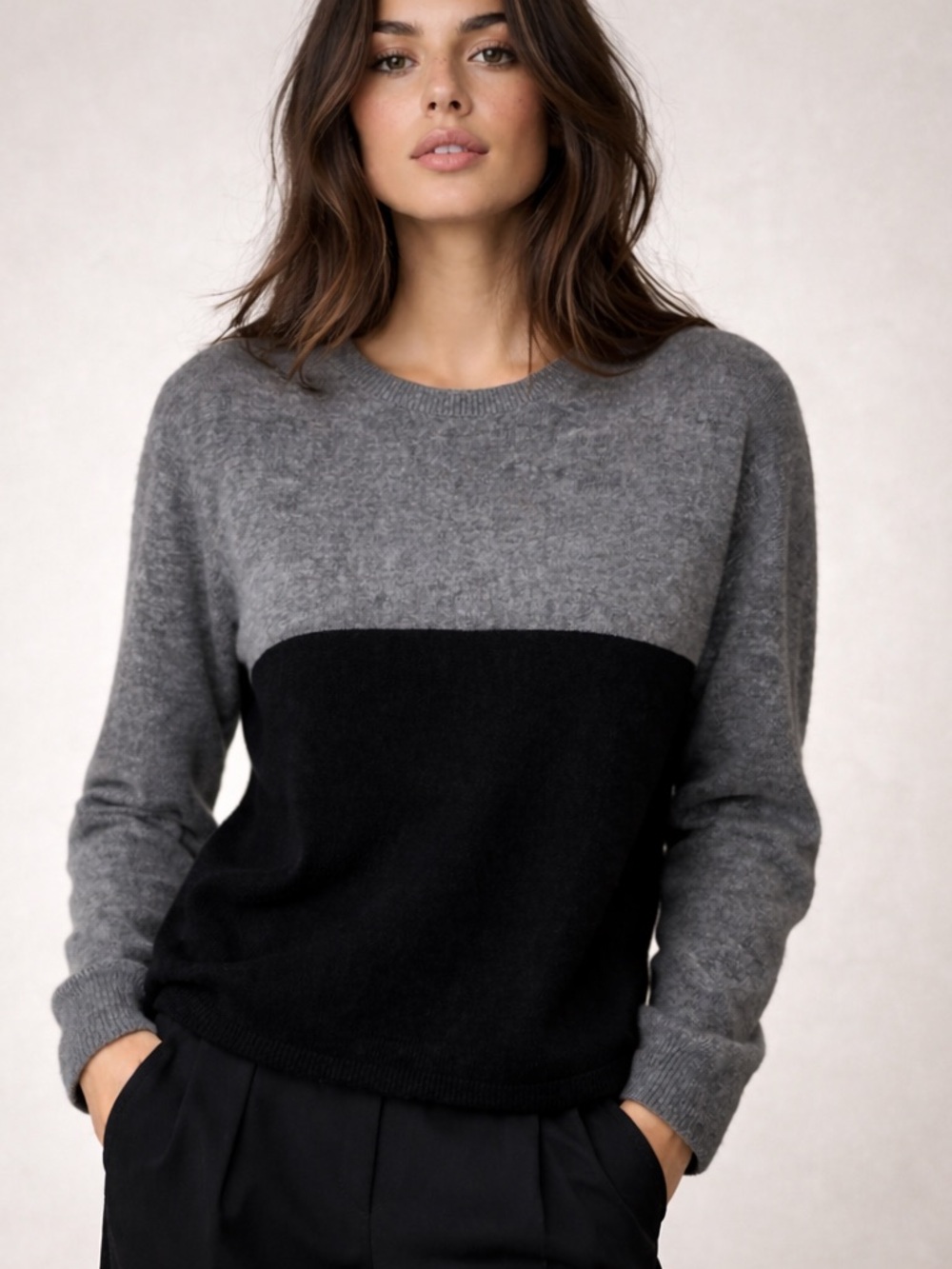 Bloomingdale’s Cashmere Colorblock Sweater M Gray Black 100% Cashmere Luxe Soft